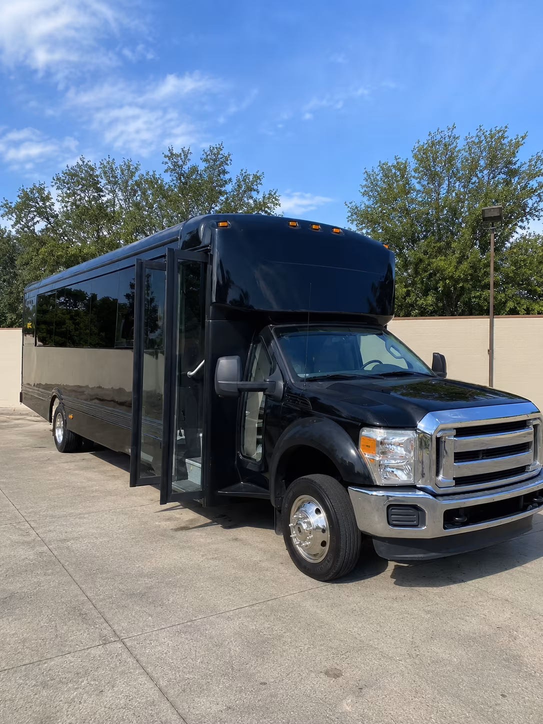 flower mound 20 passenger party bus