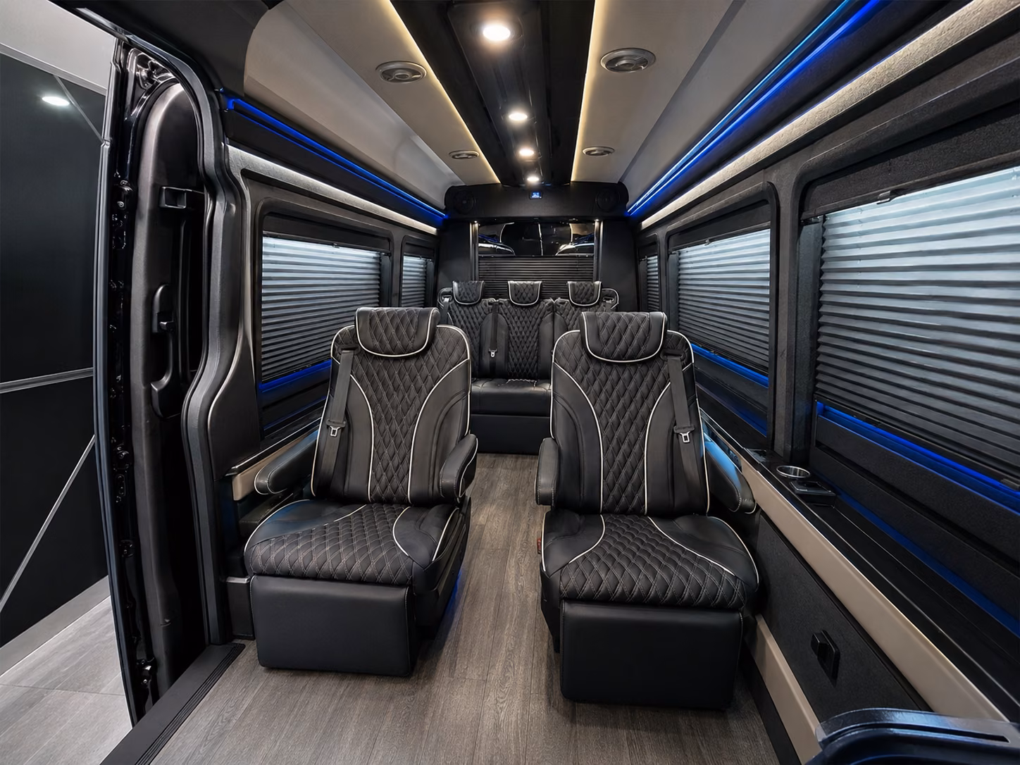 group hotel shuttle buses between dfw airport and flower mound hotels